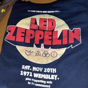 Led Zeppelin band graphic tee
